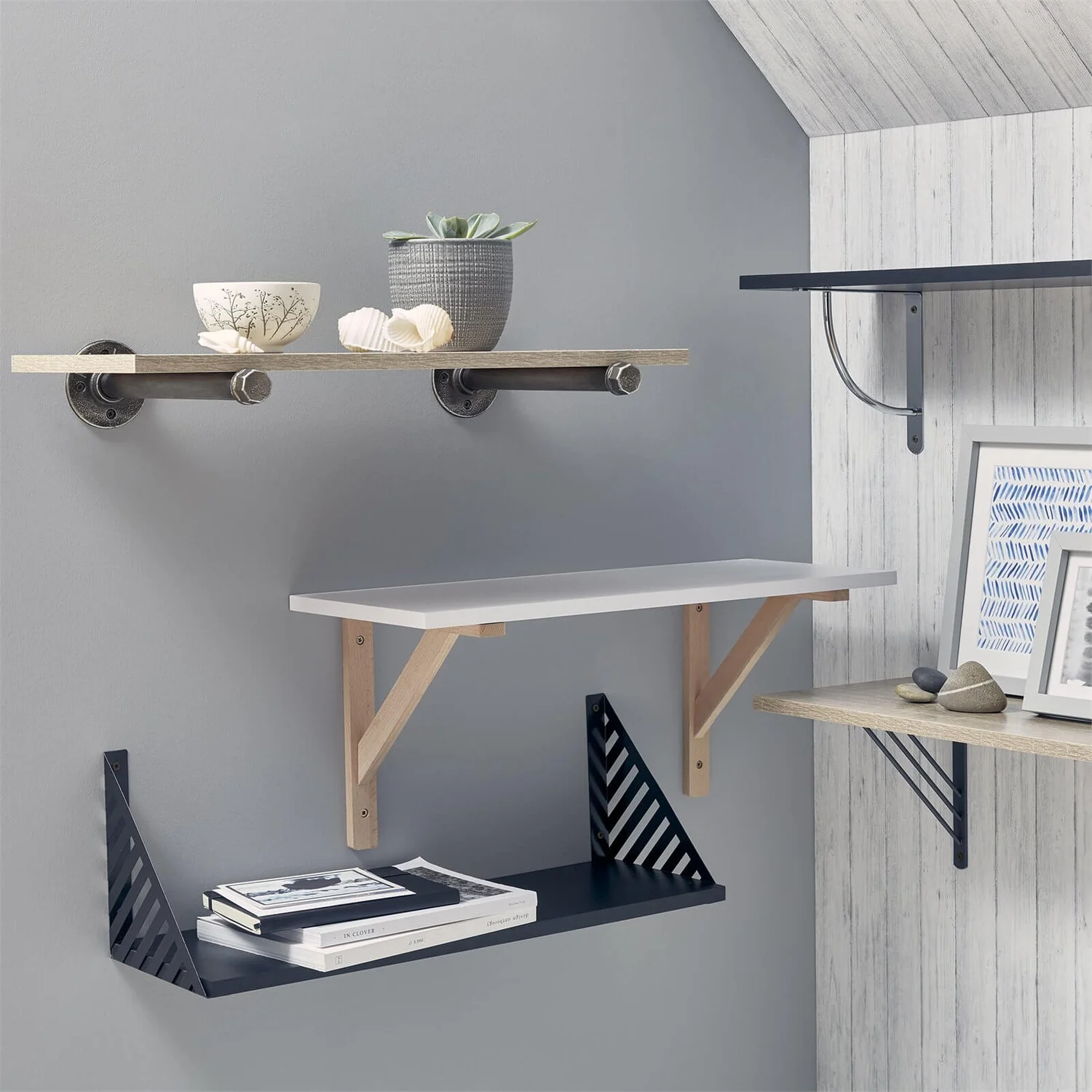 Tri Bracket - Charcoal - 195x195mm None Tri Bracket - Charcoal - 195x195mm -Keter Store 12820753 9014832976076455