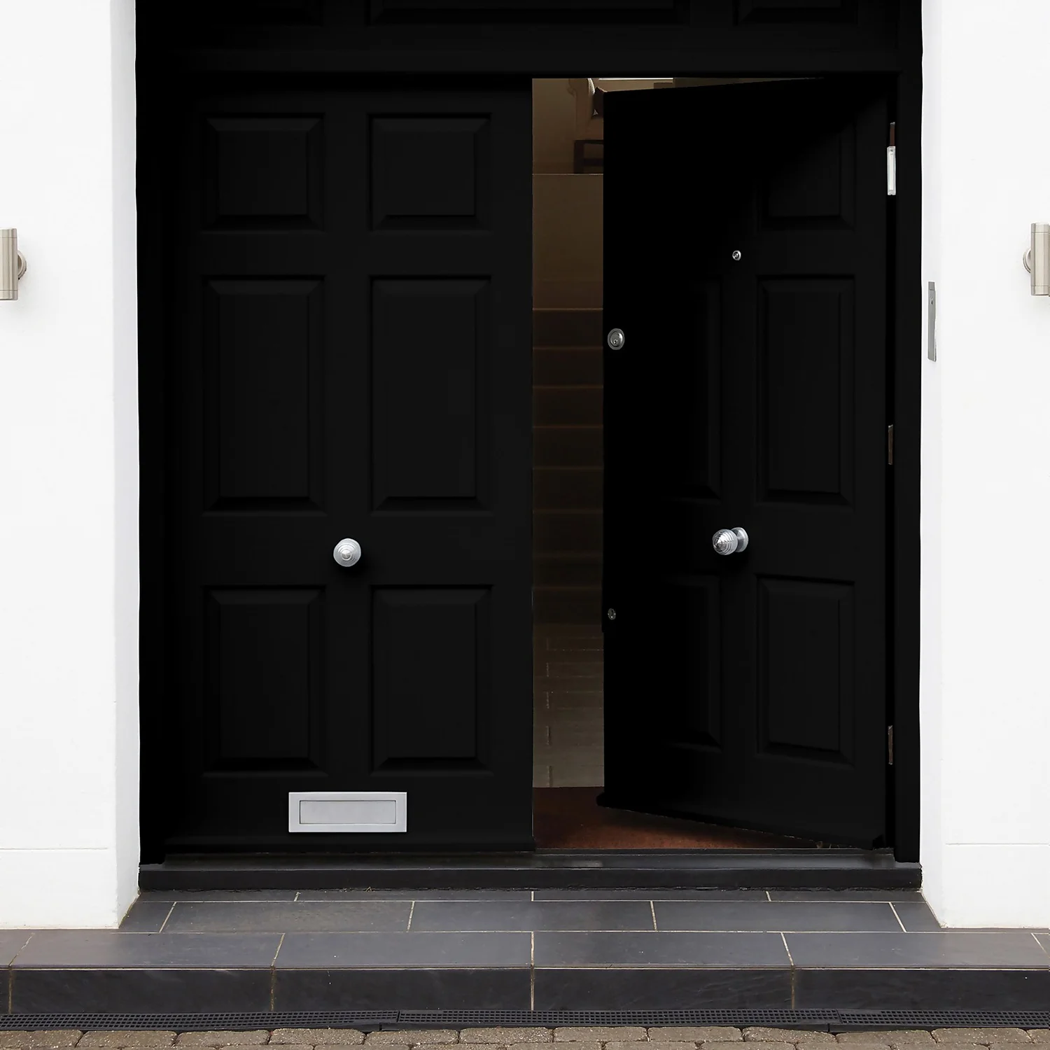 Sandtex® Exterior 10 Year Gloss Paint Charcoal Black - 750ml Sandtex® Exterior 10 Year Gloss Paint Charcoal Black - 750ml -Keter Store 12842264 2574872086809563