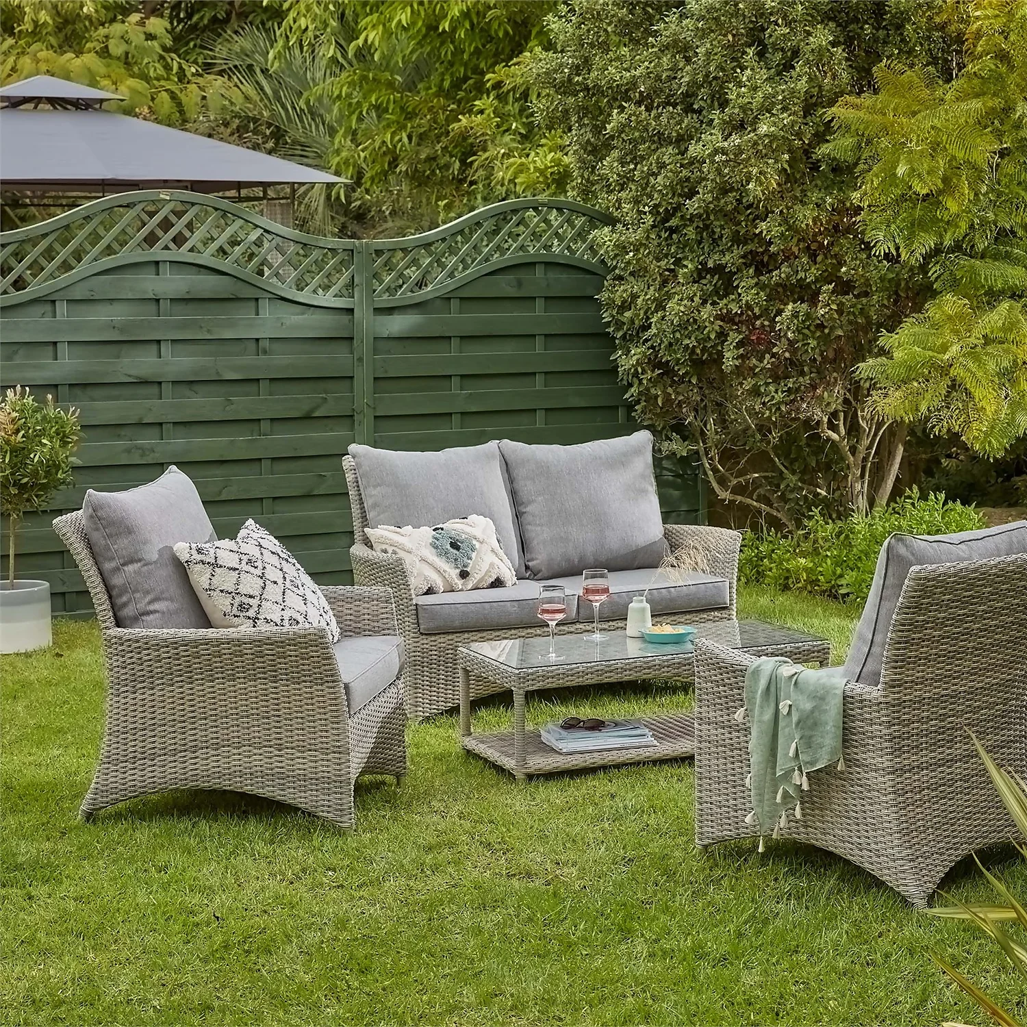 Florence 4 Seater Grey Rattan Garden Sofa Set Florence 4 Seater Grey Rattan Garden Sofa Set -Keter Store 12887803 7354843689564906