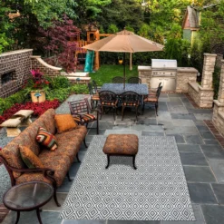 Homebase Outdoor Rug - Grey 120x180cm -Keter Store 13953335 3724989199317315