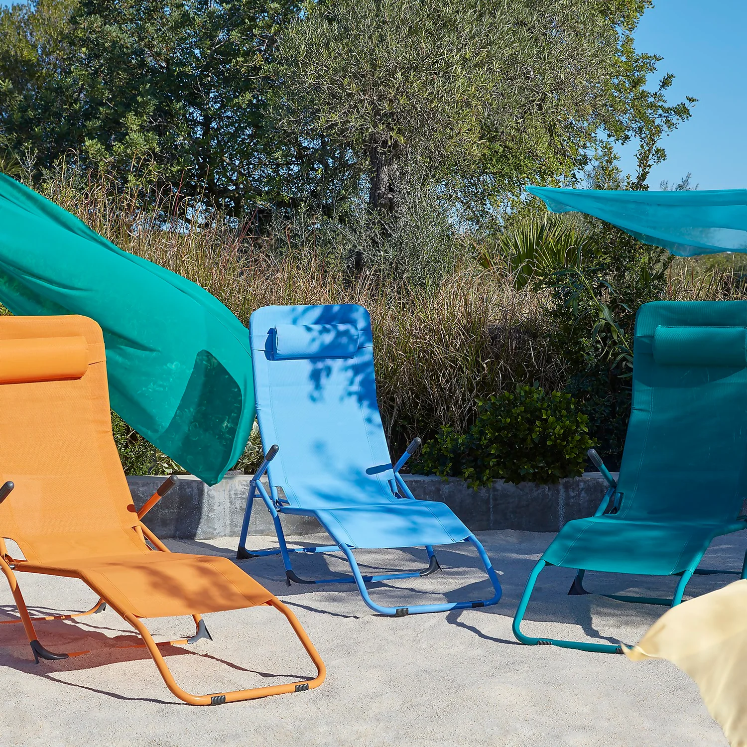 Siesta Sun Lounger - Green Siesta Sun Lounger - Green -Keter Store 14005767 1505022687553788