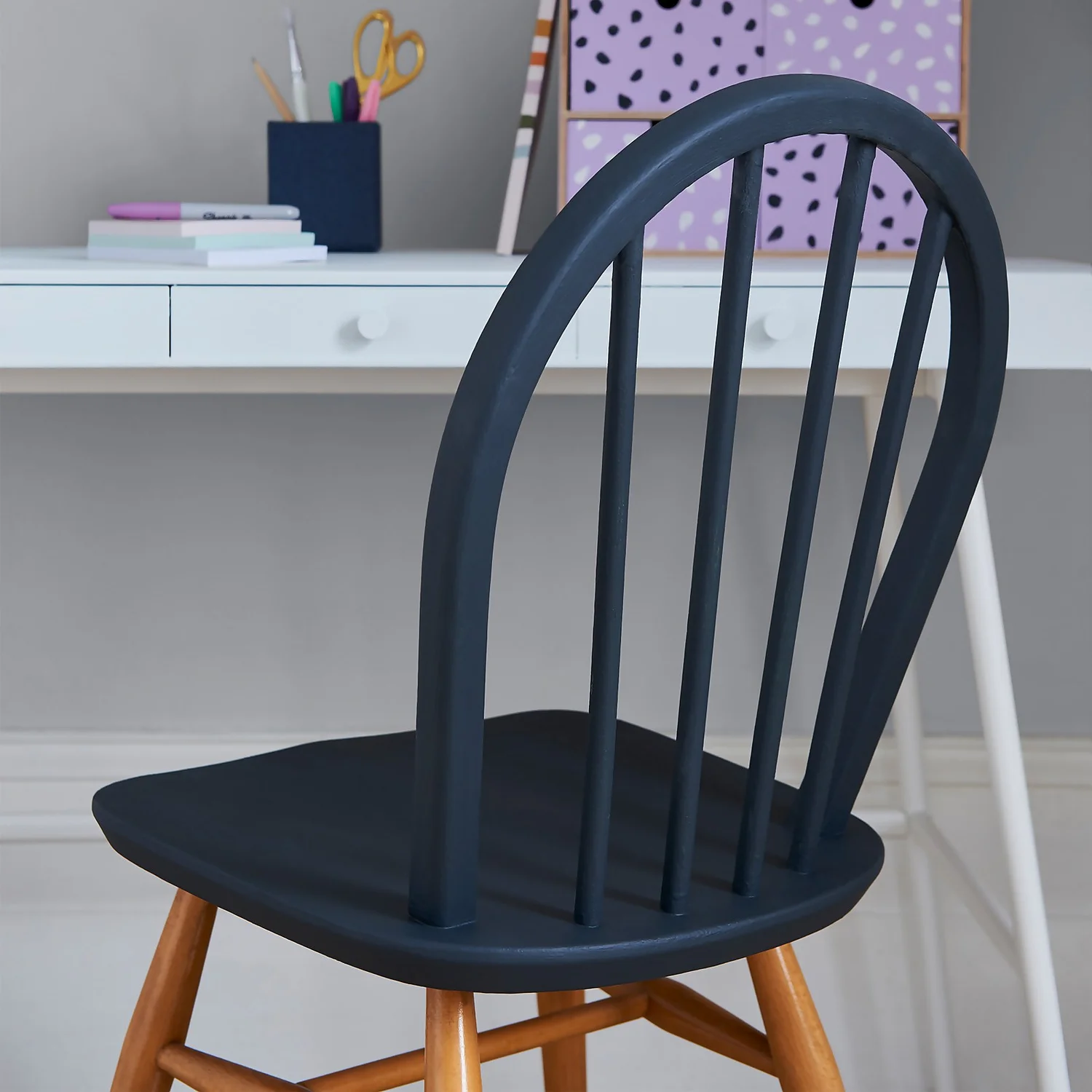 Rust-Oleum Matt Furniture Paint Black Sand - 125ml Rust-Oleum Matt Furniture Paint Black Sand - 125ml -Keter Store 14606514 1515053485314688